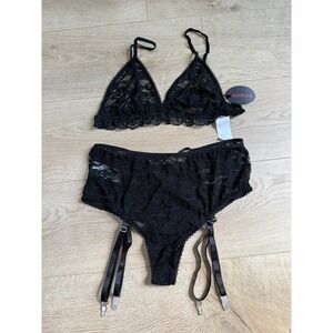 Avidlove Women Lingerie Set Garter Belt Sexy Lace up Panty Bra Set Black size M